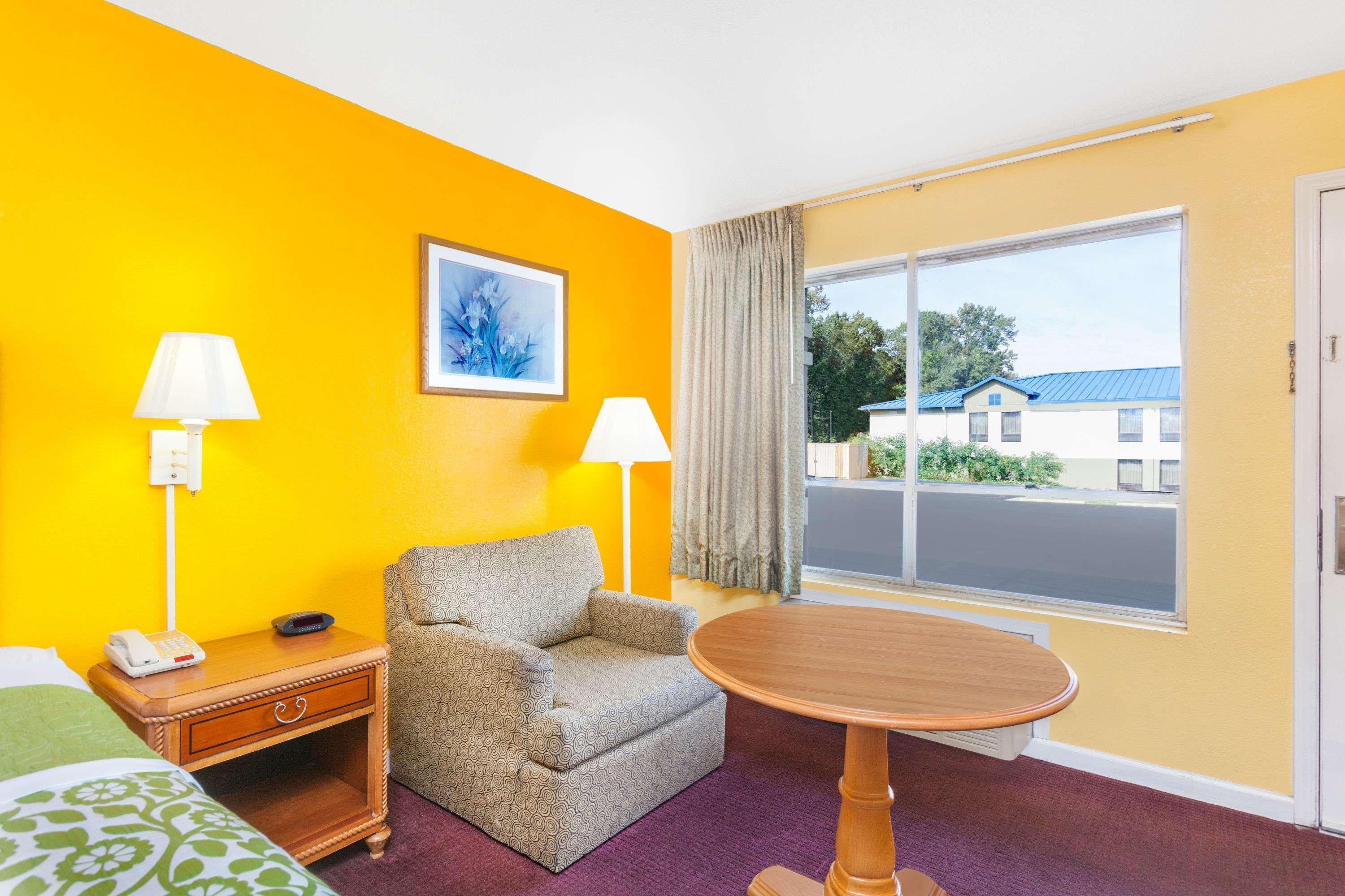 Days Inn Jacksonville Kültér fotó