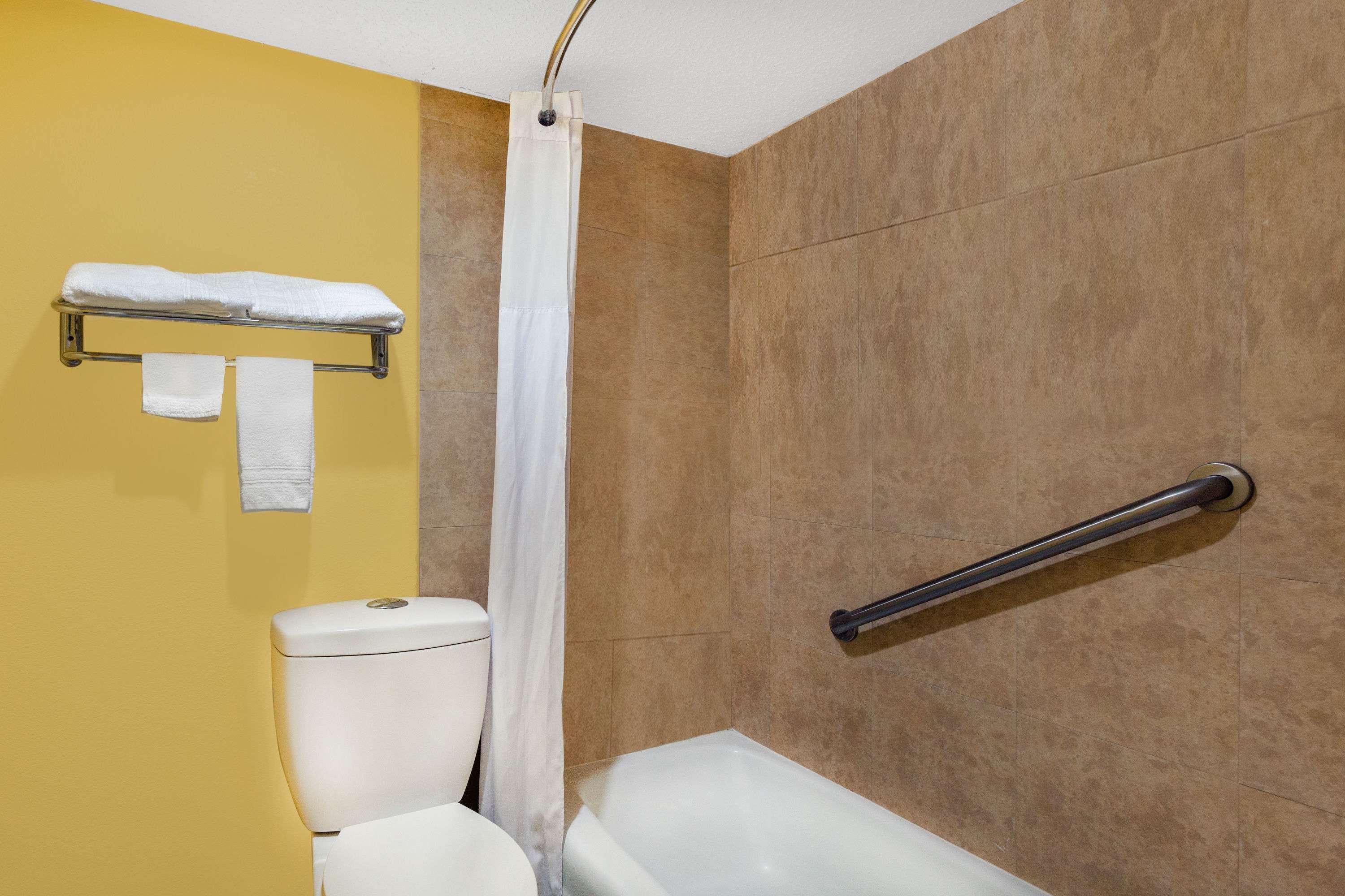 Days Inn Jacksonville Kültér fotó